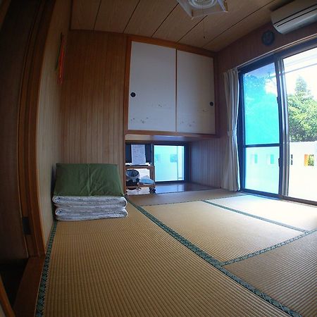 Minshuku Yadokari Hotel Zamami Bagian luar foto