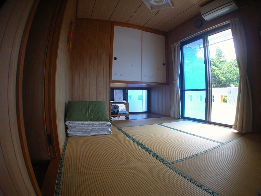 Minshuku Yadokari Hotel Zamami Bagian luar foto