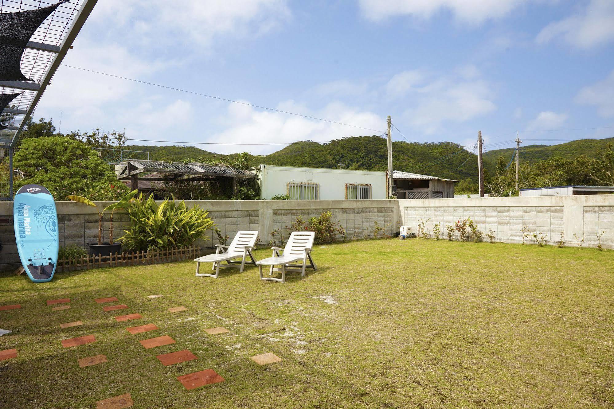 Minshuku Yadokari Hotel Zamami Bagian luar foto