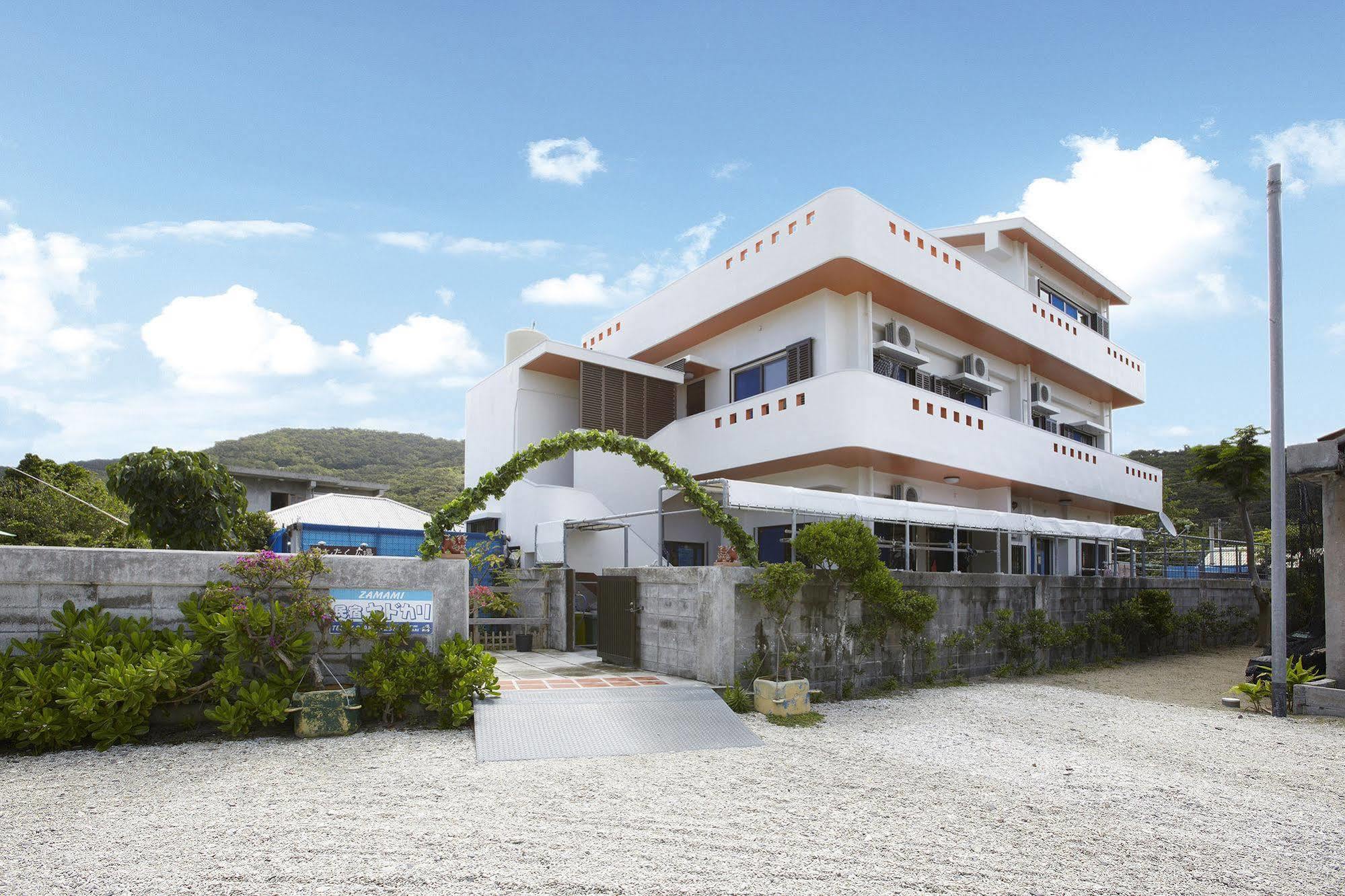 Minshuku Yadokari Hotel Zamami Bagian luar foto