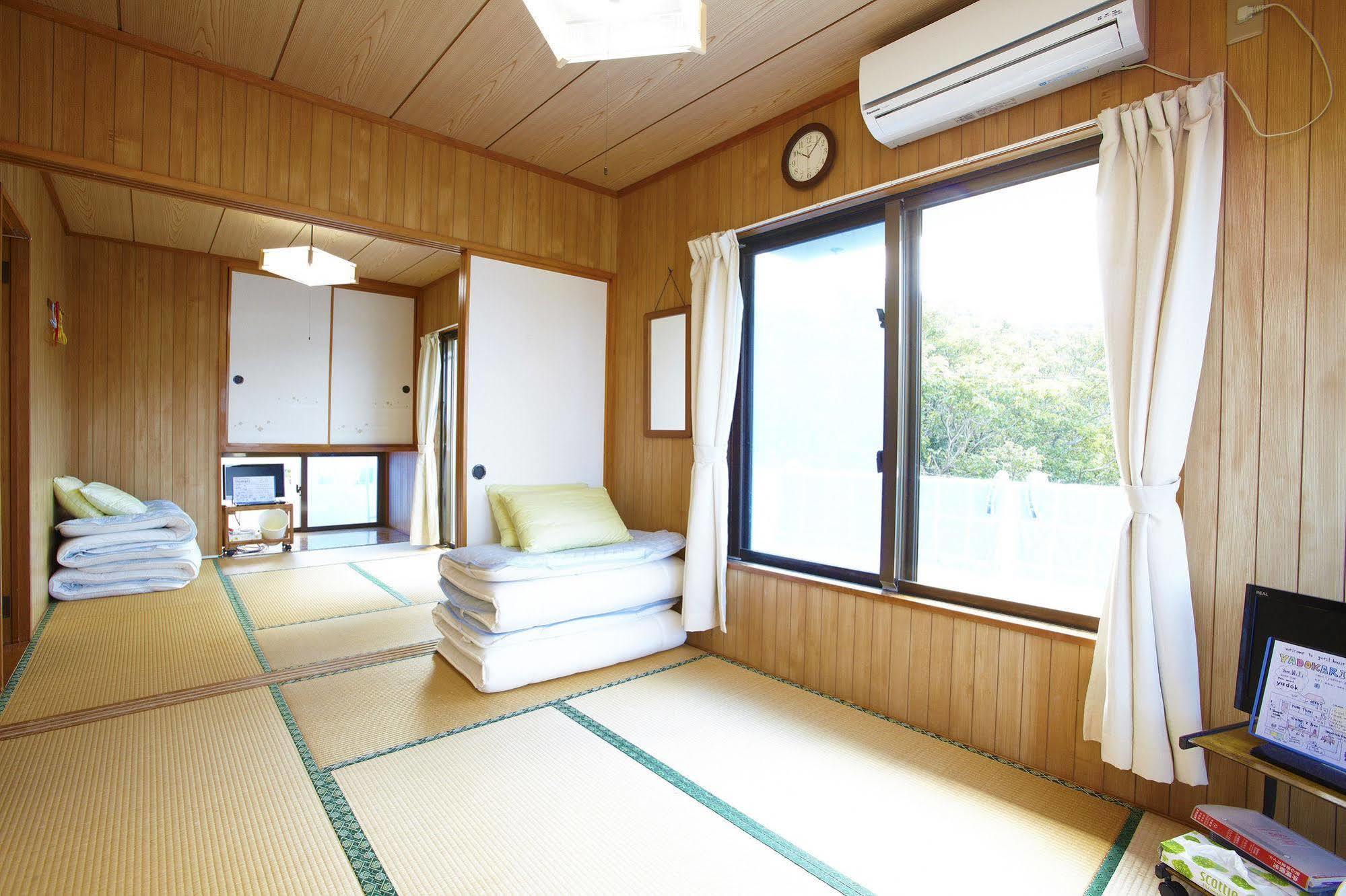 Minshuku Yadokari Hotel Zamami Bagian luar foto